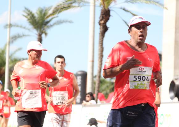 Esteban Jaramillo y Sebastián Salazar - Más de 10 mil competidores se dieron cita en esta histórica cita deportiva que se corría en las modalidades de 5, 10, 21 y 42 kilómetros.