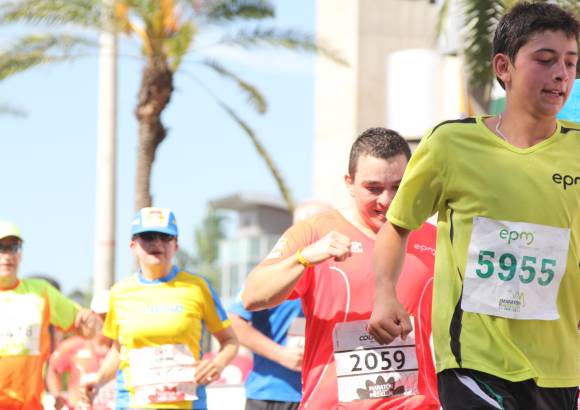 Esteban Jaramillo y Sebastián Salazar - Más de 10 mil competidores se dieron cita en esta histórica cita deportiva que se corría en las modalidades de 5, 10, 21 y 42 kilómetros.