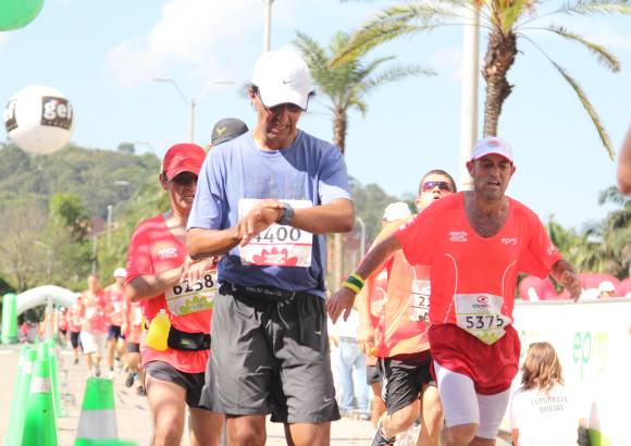 Esteban Jaramillo y Sebastián Salazar - Más de 10 mil competidores se dieron cita en esta histórica cita deportiva que se corría en las modalidades de 5, 10, 21 y 42 kilómetros.