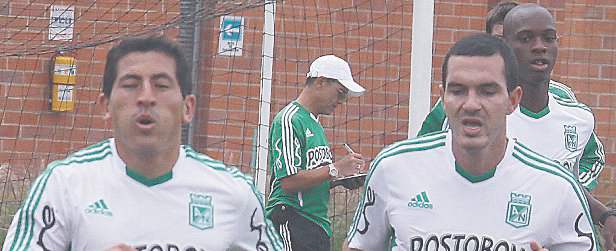 Johan Fano administra ilusiones | Julio César Herrera | El peruano Johan Fano ya trabaja con el plantel principal del Atlético Nacional. Los verdes continúan con su trabajo de pretemporada. Toda esta semana abordarán las labores en la sede del club en Guarne.
