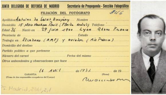 El carné con su respectiva foto fueron hallados en el Archivo Histórico Nacional de España en Salamanca. FOTOS AFP