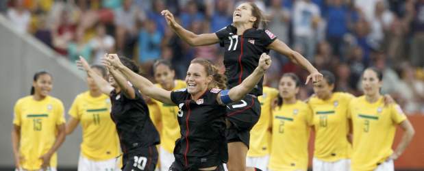 Estados Unidos eliminó a Brasil en el Mundial | Reuters | Por penaltis, después de empatar en el ultimo minuto de prórroga, las estadounidenses vencieron a las sudamericanas y esperan a Francia en la semifinal.