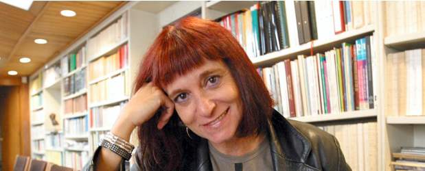 La autora dibuja en sus páginas un mundo imaginario | La autora Rosa Montero dibuja en sus páginas un mundo imaginario.