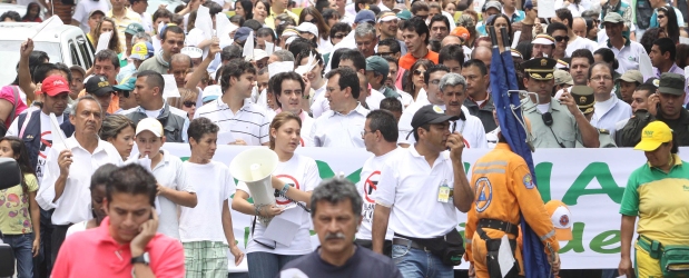 Comuna 13 marchó por la paz y la convivencia | Foto Juan Fernando Cano