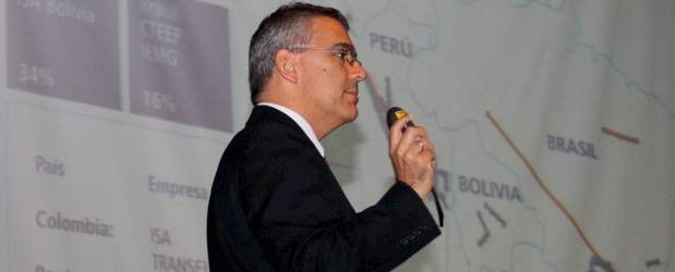 Colombia invierte en las grandes ligas | Robinson Saenz | El director de Planeación Corporativa de ISA, Enrique Angel Sanint, comenta que el 49 por ciento de los ingresos de la compañía provienen de Brasil, el 35 por ciento de Colombia y el resto de otras regiones en las que está presente.
