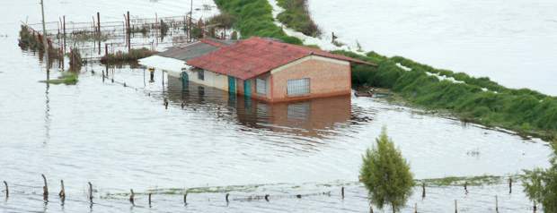 Antes del 12 de diciembre se abrirá licitación para recuperación del río Bogotá | Colprensa | La Sabana de Bogotá está inundada desde comienzos de esta semana.