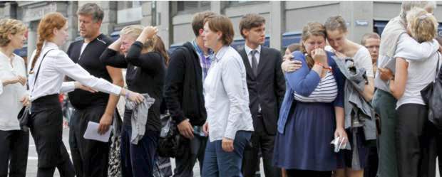 Presunto autor de matanza noruega actuó solo | Reuters | Una multitudinaria misa se celebró este domingo en Oslo para recordar a las víctimas de la matanza.