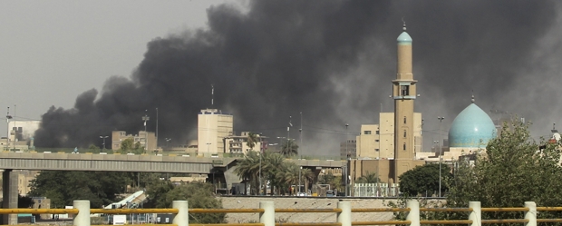 Por lo menos 15 muertos en ataque a Banco Central de Irak | Reuters | Otras 50 personas resultaron heridas en el ataque con explosivos.