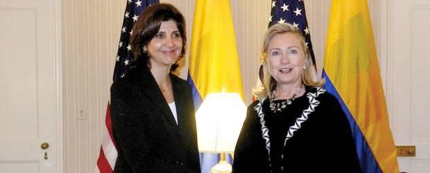 Hillary Clinton visitará Colombia en enero próximo | Cortesía Cancillería | La última cita entre Holguín y Clinton fue el pasado 31 de agosto.