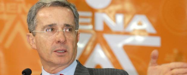 Demora en elección de Fiscal es politiquera: Uribe | Cortesía, Presidencia De La República | Para la Corte Suprema, el fiscal general es el encargado y no ve problema en ello. Distinto opina el Gobierno que le exige al alto tribunal cumplir con la ley.