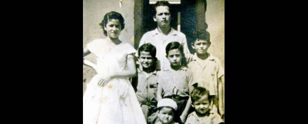 La Violencia exige memoria | Cortesía | Sigifredo Sierra asumió la responsabilidad de sus seis hermanos después del asesinato de su padre, su abuelo y sus dos tíos. De izquierda a derecha, Miguel, Diego (abajo). Óscar, Ovidio y Guillermo (el medio) y Olga y Sigifredo (arriba). Foto 1957.