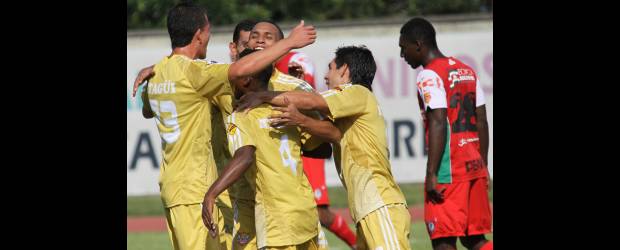 Entonados están los paisas en la Primera B | Hernán Vanegas | Itagüí Ditaires logró su segunda victoria en su estadio por el Torneo Postobón, el pasado sábado. Le ganó al Patriotas que maneja Orlando Restrepo.