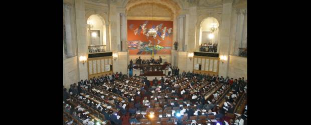 El nuevo Congreso deberá recuperar legitimidad | Archivo | Al nuevo Congreso le esperan temas complicados como la reforma a la Justicia y una eventual reforma a la salud. Sus miembros tendrán que tratar de recuperar la legitimidad que perdieron sus antecesores con el escándalo de la parapolítica y algunas investigaciones por corrupción.