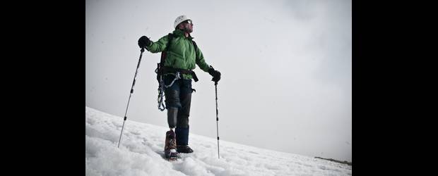En el Everest, discapacitado vivirá su epopeya | Cortesía Todoterreno Chevrolet | Ya no hay echada para atrás. Nelson Cardona viajó el pasado martes para intentar, por quinta ocasión, subir por la cordillera del Himalaya. En 1997 estuvo a punto de morir por una avalancha. Es un hombre fuerte y ejemplar, digno de admirar.