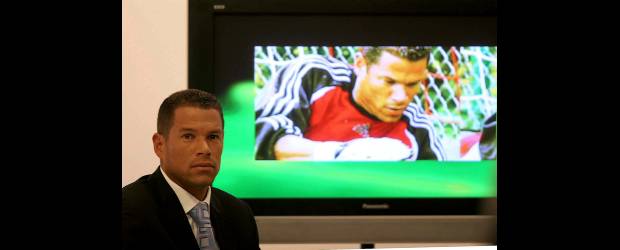 Colprensa-Bogotá | A sus 40 años de edad, Óscar Córdoba aprovecha su experiencia para aportarle al fútbol desde afuera, aunque todavía alberga la ilusión de ser dirigente o técnico del balompié colombiano.