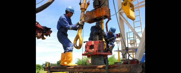 Récord exportador en Ecopetrol | Archivo | A 906 millones de dólares llegaron las exportaciones de petróleo y productos derivados en abril de 2010, marcando un nuevo récord, reveló la empresa.