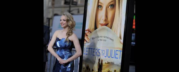 La novia de E.U. se llama Amanda | AP | Sus ojos, su voz y su melena larga y dorada han cautivado a las productoras cinematográficas, que quieren explotar esa candidez propia de otras épocas en el siempre rentable género romántico, Amanda, en el estreno de Letters to Juliet.