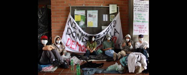 Preocupa crisis en U. de A. | Manuel Saldarriaga | Los estudiantes, hasta ayer en la tarde, tenían planeado amanecer en la ciudadela universitaria. Hasta ahora no hay salida a la problemática.