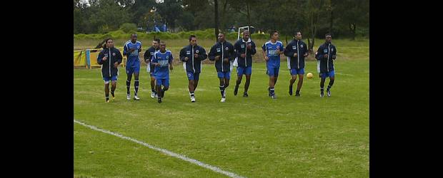 Colombia: escala técnica en Lima | Cortesía Colfutbol-Lima, Perú | La Selección Colombia tuvo ayer su primera práctica con los 18 jugadores convocados para el partido número 22 frente a los bolivianos.