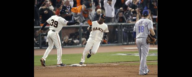 La noche de Édgar Rentería fue fantástica | Reuters-San Francisco | Hasta la parte alta de la quinta entrada el marcador en la Serie Mundial de Béisbol indicaba un 0-0. Hasta que en la parte baja del mismo episodio apareció el colombiano Édgar Rentería con un cuadrangular para abrir el marcador.