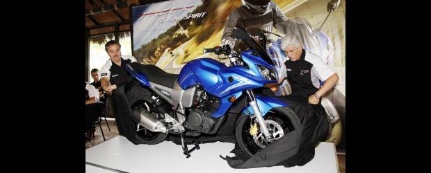 Viajar en moto no es solo para grandes | | El presidente de Incolmotos, José Luís Arango Cañas; y el presidente de su junta directiva, Francisco Sierra; presentaron esta semana la nueva Fazer Touring Spirit. Un caranaje fluido y totalmente integrado impactan visualmente.