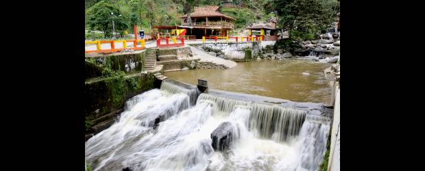 El turismo ecológico renace con fuerza en Cocorná | Julio César Herrera, Enviado Especial, Cocorná | En 2008 fue inaugurada la primera etapa del parque lineal de la microcuenca La Guayabala. En octubre será entregada la segunda fase.