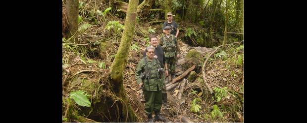 En Venezuela sí están las Farc y el Eln afirma Cely | Cortesía Policía Nacional | Esta es una de las fotografías de una de las reuniones del Coce del Eln cerca a la frontera con Venezuela informaron fuentes de inteligencia de la Policía Nacional. En ella se ve en orden descendente alias "Pablo Beltrán", alias "Gabino", alias "Antonio García" y alias "Ramiro Vargas".