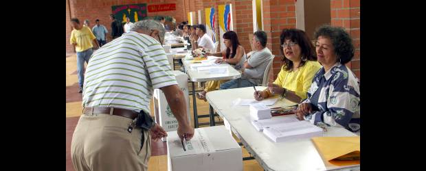 Acciones fraudulentas de políticos, alertan a la MOE | Archivo | Los departamentos que presentan mayor número de municipios en riesgo relacionado con anomalías electorales son Antioquia, Boyacá, Cundinamarca, Nariño y Santander. La MOE advirtió además que, con excepción de Cundinamarca, todos aparecían en el mapa de riesgo de 2007.