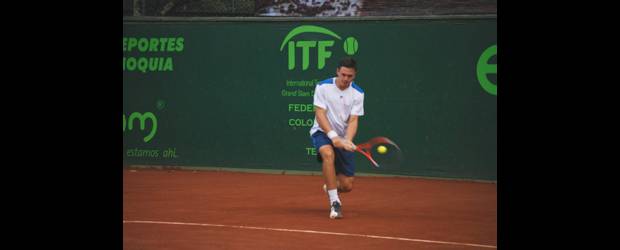 Alejandro luchó y se metió a la semifinal | Cortesía | Alejandro González jugará a las 6:00 de la tarde ante Cristian Lindell.