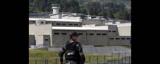 Director de El Pedregal, a salvo tras un atentado | Archivo, Jaime Pérez | El director de la cárcel El Pedregal, coronel en retiro William Grisales, se recupera de heridas sufridas tras un atentado cometido en su contra, el viernes.