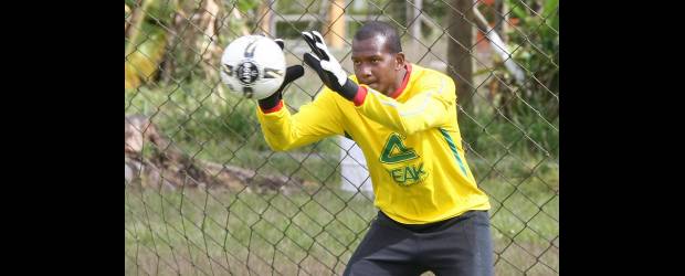 Rionegro empieza a tejer cupo para la final | Juan Antonio Sánchez | El arquero Wílder Mosquera, hermano de Aquivaldo, quien juega en el América de México y la Selección Colombia, se afianzó en el arco de Rionegro.