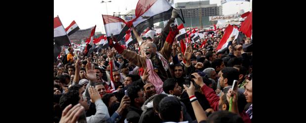 Con tregua en Tahrir, Egipto se alista para votar | Khalil Hamra, Ap, El Cairo - Egipto | Cuando faltan dos días para que den comienzo los comicios parlamentarios, la situación se complica para la Junta Militar, que ayer recibió las presiones de la Casa Blanca para que traspase el poder a una autoridad civil "lo antes posible".