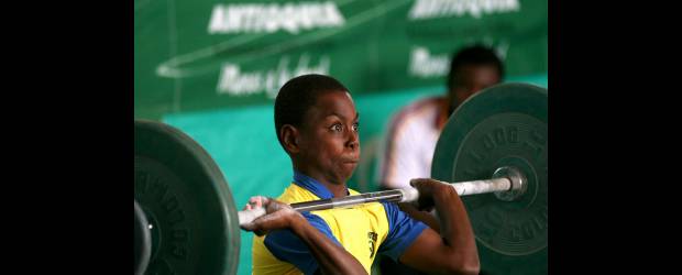 Nacieron para ser triunfadores | Cortesía | Fáber Andrés Guisao, ganador de los 78 kilogramos (90-110-200) es una de las nuevas revelaciones del deporte antioqueño en pesas. Sus tres oros así lo dejan ver. Es un chico natural de Carepa.