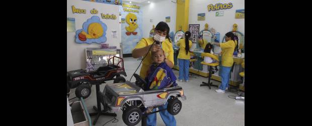 Franquicias, un negocio para arriesgar juntos | Cortesía | Locatel se inició en Venezuela, donde tiene 55 tiendas bajo el modelo de franquicia. En Colombia opera 24 puntos y proyecta abrir otros 6 en 2012.