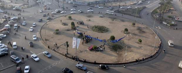 La calma vuelve al centro de El Cairo tras una noche de enfrentamientos | Reuters | EL Cairo vuelve a la tranquilidad después de una jornada violenta.