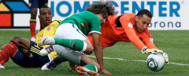 Colombia ganó 2-1 a Bolivia en su visita a La Paz en el 2011. FOTOGRAFÍA ARCHIVO REUTERS