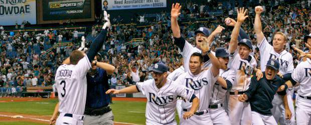 Los Rays y Cardenales hicieron el "milagro" de ganar los comodines | Reuters | los Rays de Tampa Bay celebran al ganar el comodín de la Liga Americana.