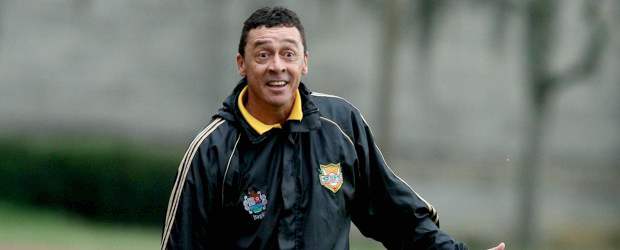 Y Hoyos los cumplió feliz | Juan Antonio Sánchez | Para Carlos Mario Hoyos, amante de la salsa y el merengue, los secretos del Itagüí son: planificación y buena energía.