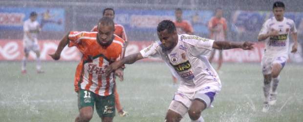 Antioquia tendrá cuatro equipos en la Liga Postobón | Manuel Saldarriaga | El partido fue aplazado en la tarde del martes por el fuerte aguacero.