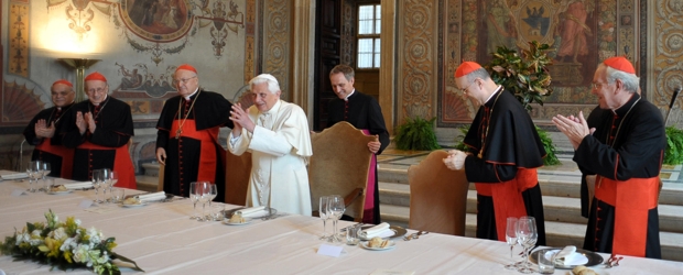 Hace cinco años Benedicto XVI fue nombrado Papa | AP | Con una ceremonia en el Vaticano, los altos cleros de la Iglesia celebraron los cinco años de pontificado de Benedicto XVI.