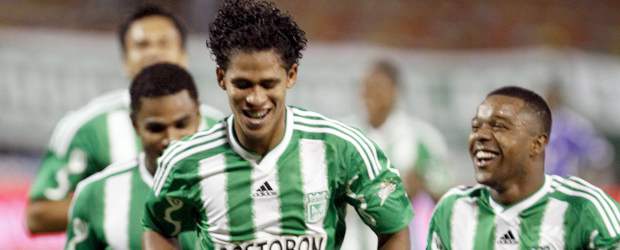 Palomino disfruta de su renacer | Archivo | Jairo Palomino, quien ha fortalecido su fútbol, es una de las cartas que mejor mueve el técnico Escobar en el verde. Nacional visita esta tarde a Santa Fe.