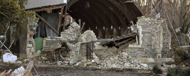 Varios sismos en Christchurch, Nueva Zelanda, causaron pánico | AP | La iglesia Juan El Bautista fue una de las que más afectaciones tuvo este lunes.