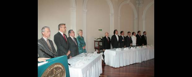 La democracia es más fuerte | Cortesía-bogotá | El acto de la firma del Acuerdo Democrático Fundamental se realizó en el Salón de la Constitución del Capitolio Nacional. El evento fue convocado por voceros del cuerpo diplomático acreditado en el país, con el objeto de crear un marco de respeto a la Carta Magna y para garantizar la transparencia en las próximas elecciones.