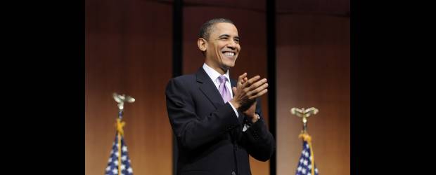 Obama le apuesta a los estudiantes | Jonathan Ernst, Reuters - Washington, E.u. | El presidente Obama firmó la ley en la Universidad de Virginia del Norte.