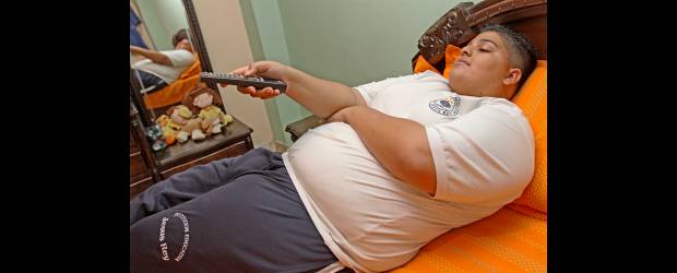 Al rescate de la salud de Juan Sebastián | | El problema de obesidad, le ha ocasionado a Juan Sebastián dificultades cardiovasculares y de las articulaciones. Con la cirugía espera tener una calidad de vida acorde a su edad y hacer actividades deportivas y recreativas que por su sobrepeso