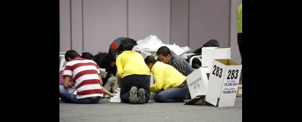 Simulacro electoral mostró fallas | Archivo | El desorden que se generó luego de las elecciones del 14 de marzo fue mayúsculo. Para el país fue como devolverse 50 años. Para las presidenciales se espera que las fallas estén superadas y en eso están trabajando los encargados.