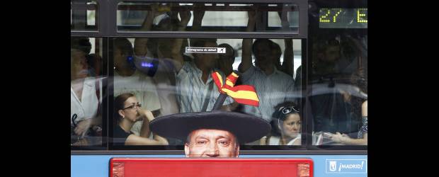 Madrid se infartó sin sistema metro | Juan Medina, Reuters - Madrid, España | Los buses en la capital de España se vieron absolutamente abarrotados.