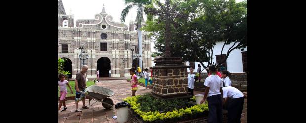 Una red asegura la cultura nacional | Robinson Sáenz | A través de convites recuperan a Santa Fe de Antioquia.