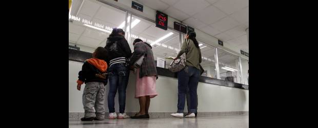 Caprecom sí se retira de Medellín | Julio Herrera | La Secretaría de Salud dijo que a pesar del retiro de Caprecom del régimen subsidiado, garantizarán la prestación del servicio de salud de la población.