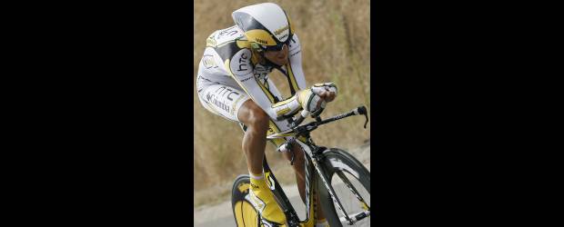 Los escarabajos dejaron la prisa | Joseba Extaburu, Reuters-peñafiel, España | El eslovaco Peter Velits, 25 años, fue el ganador de la etapa ante el reloj. La Vuelta a España está llegando a su final.